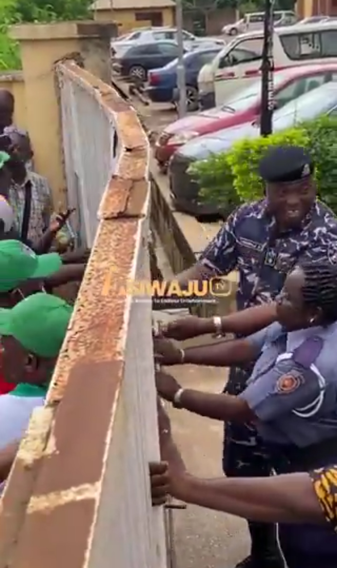 Teachers, Students and Labour Unions Stage Nationwide Protests Over Abducted Oyo Schoolchildren and Teachers