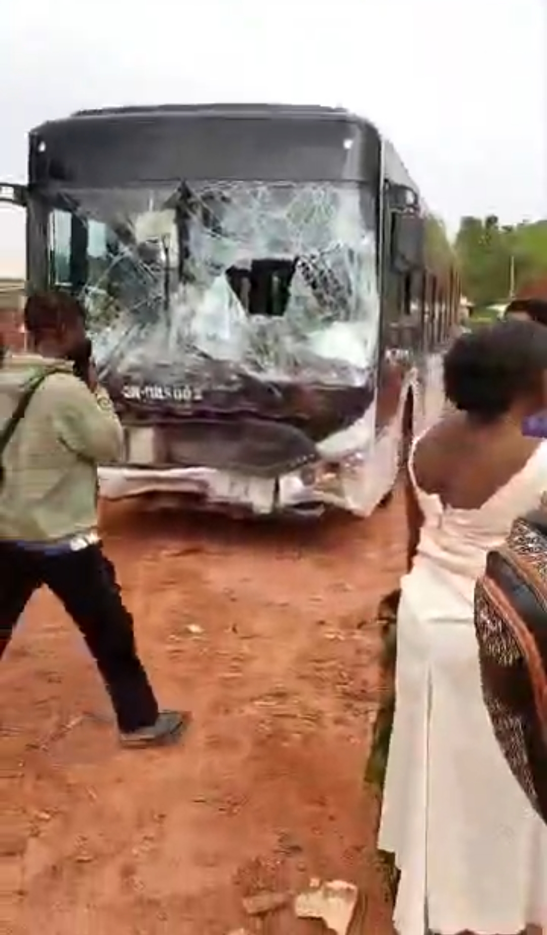 "ANOTHER DISASTER IN ENUGU": TRAGEDY STRIKES AS ENUGU STATE GOVERNMENT CNG BUS SUFFERS BRAKE FAILURE IN NSUKKA ACCIDENT