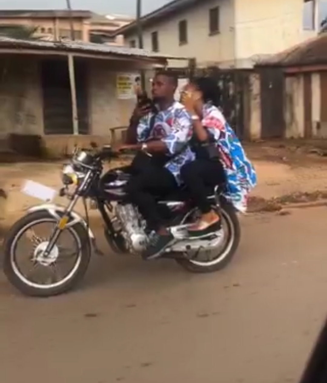 Video Sparks Debate as Man Criticizes Couple Returning from APC Rally in Enugu