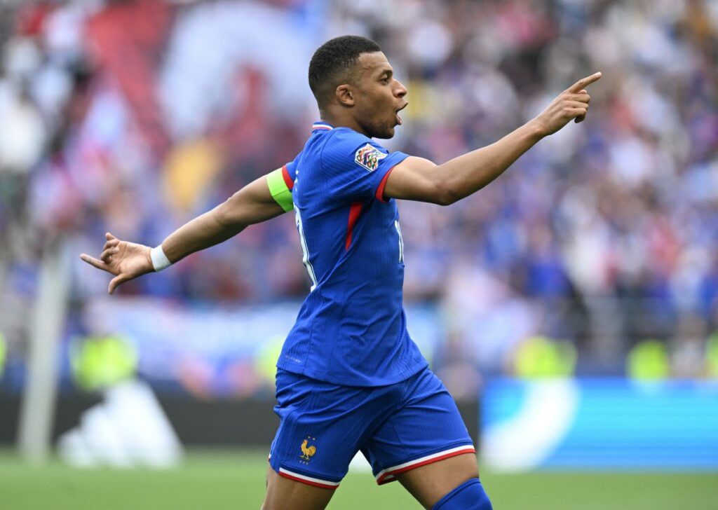 Dembélé Defends Mbappé, Says Criticism of Forward Is “Very Unfair”