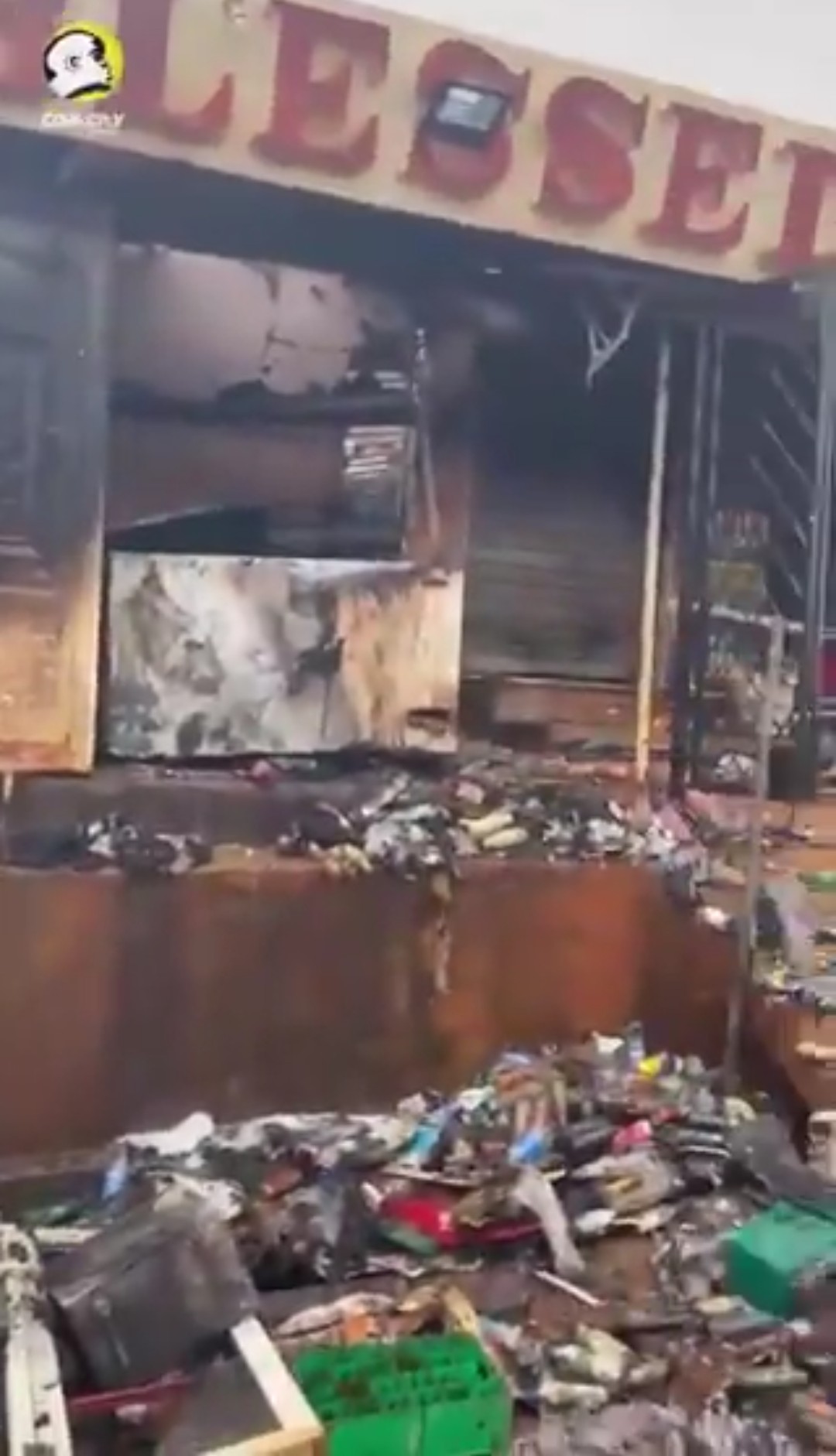 Fire Outbreak Destroys Shop Along Independence Layout in Enugu, Prompt Response Prevents Further Damage