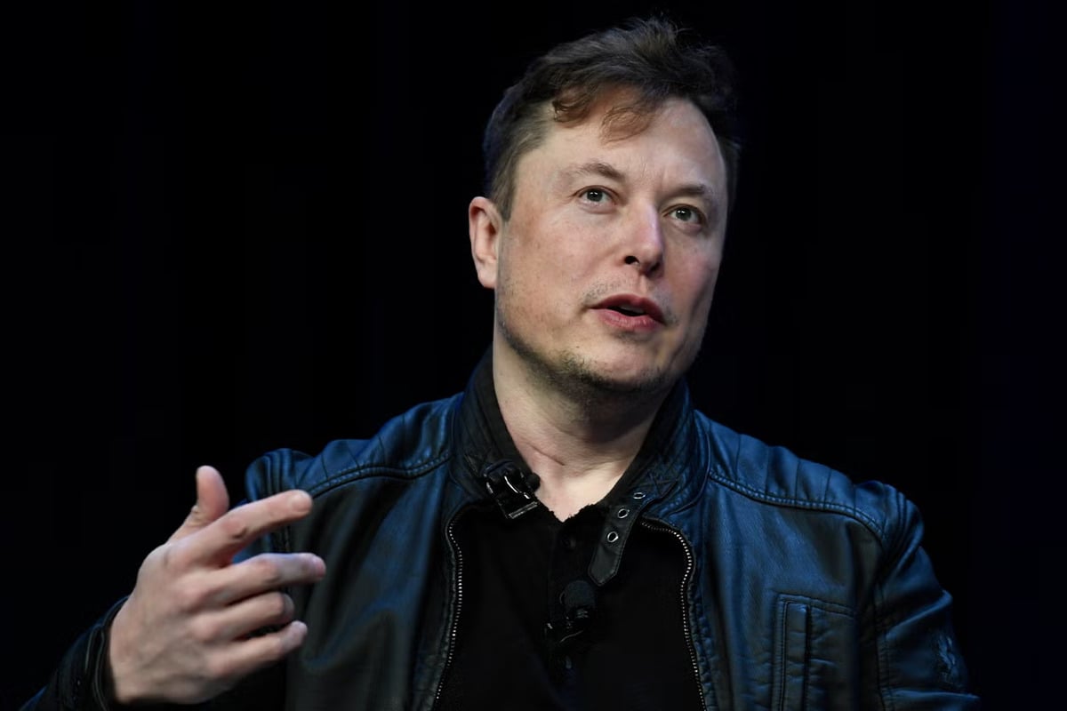 Elon Musk Becomes First Person to Reach $1 Trillion Net Worth After SpaceX IPO Surge