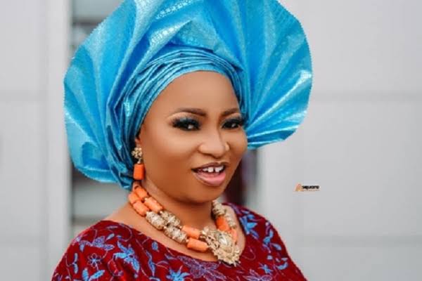 EFCC ARRESTS SUSPENDED CITY BOY MOVEMENT WOMEN LEADER, HALIMAT TEJUOSHO, OVER ALLEGED CONTRACT AND APPOINTMENT FRAUD