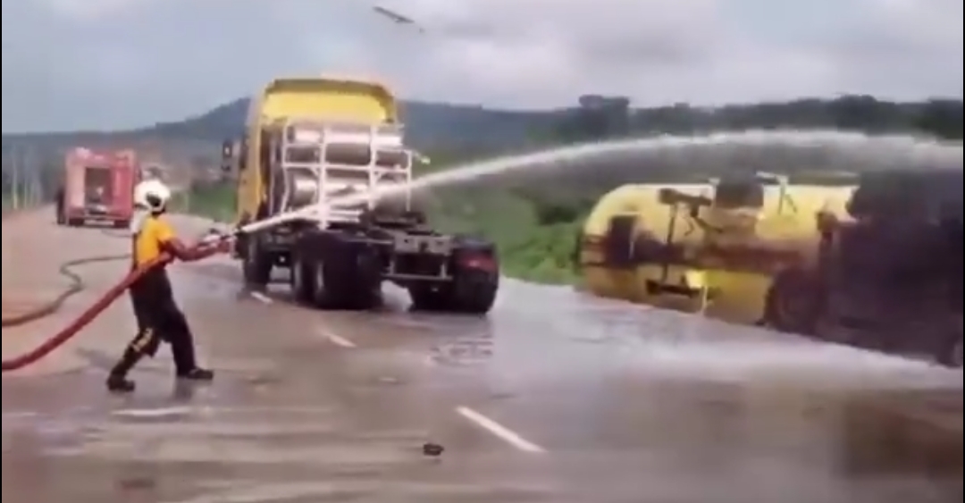 BREAKING: Gas-Laden Truck Involved in Accident at Ugwu Onyema, Enugu
